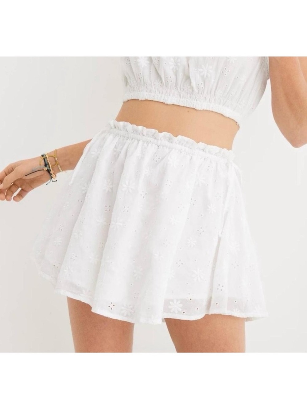 aerie White Eyelet Mini Skirt NWOT Small
